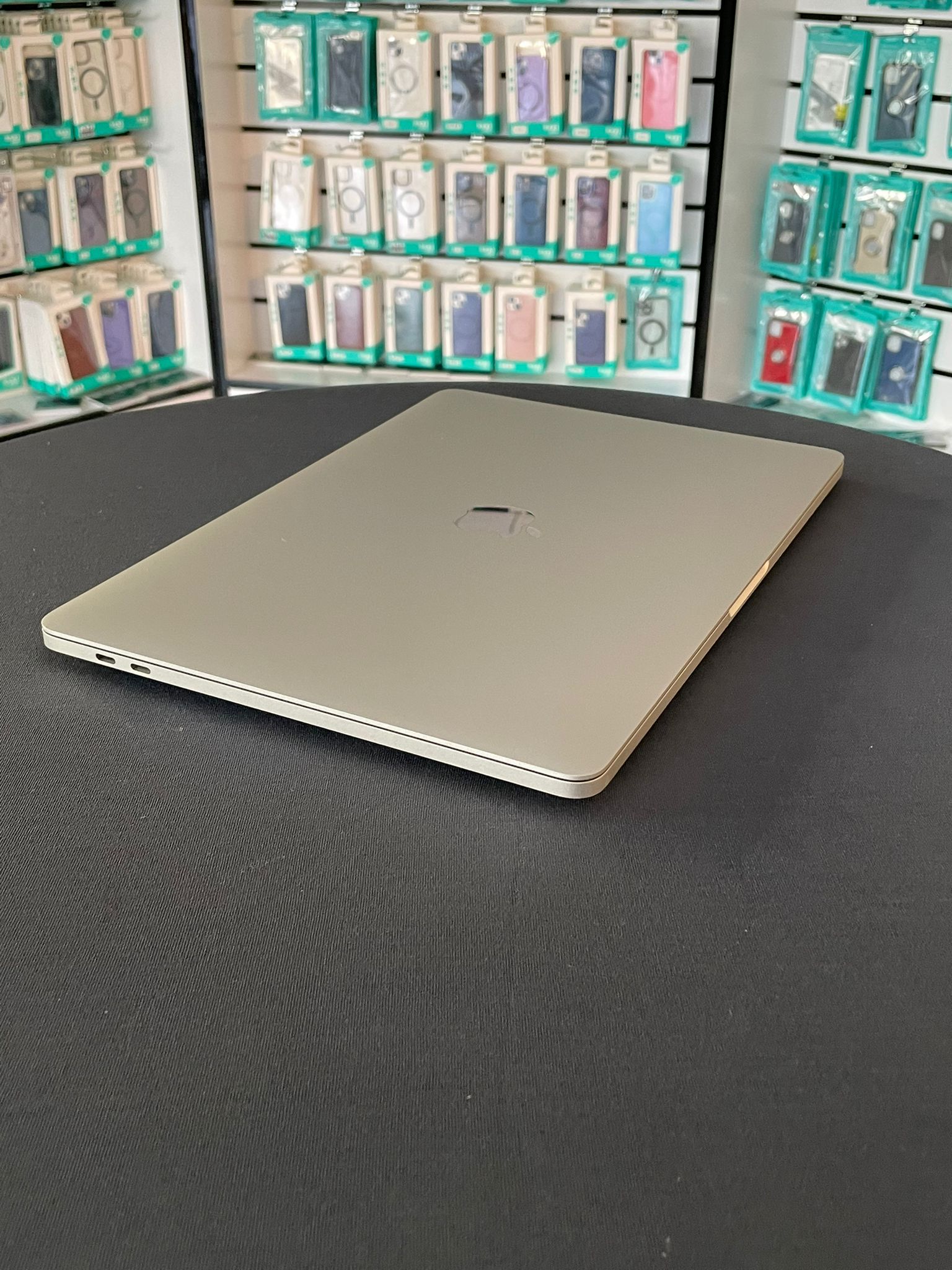 Apple MacBook Pro 13" 2019 | i5 | 8GB | 128GB | Garantie  1A TOP-Zustand