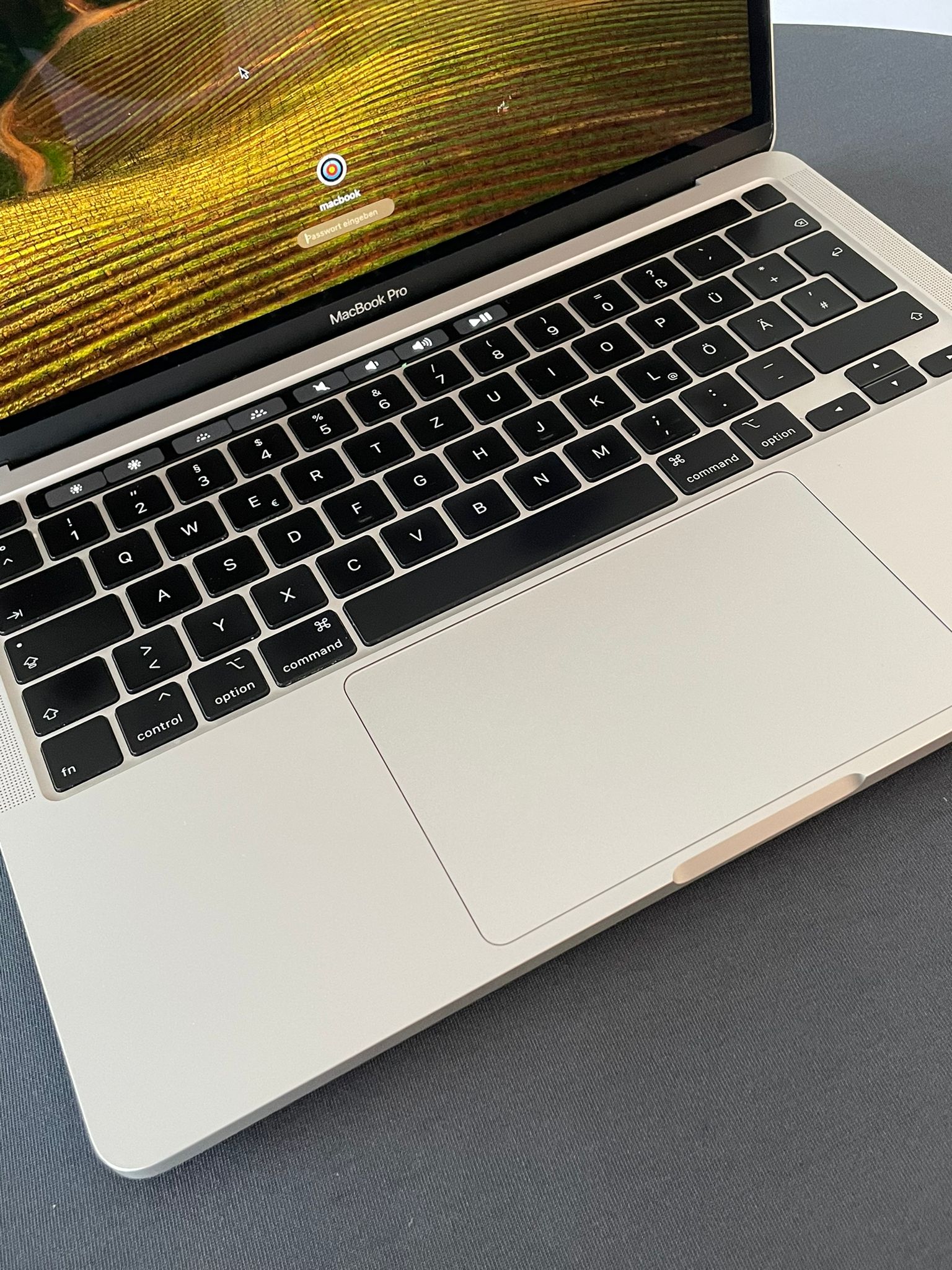 Apple MacBook Pro 13" 2020 | i5 | 16GB | 1TB | Garantie  1A TOP-Zustand